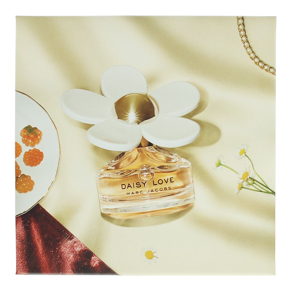 Marc Jacobs Daisy Love 50ml Eau De Toilette Gift Set 10ml Eau De Toilette for Her